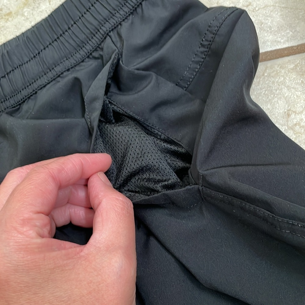 Nike Dri-Fit Women’s Draw String Comfort Shorts! - EUC! - Picture 5 of 7